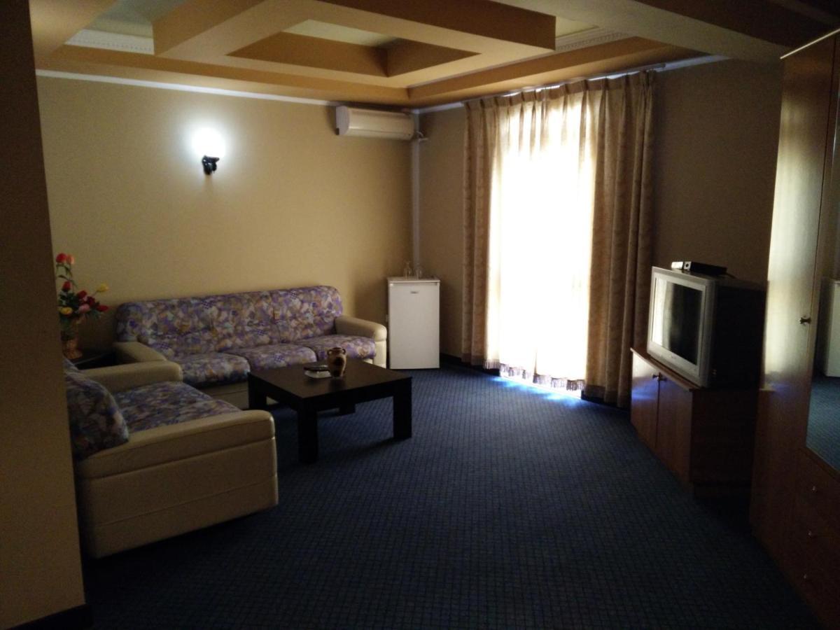 Imperial Hotel Ih เอลบาซาน ห้อง รูปภาพ