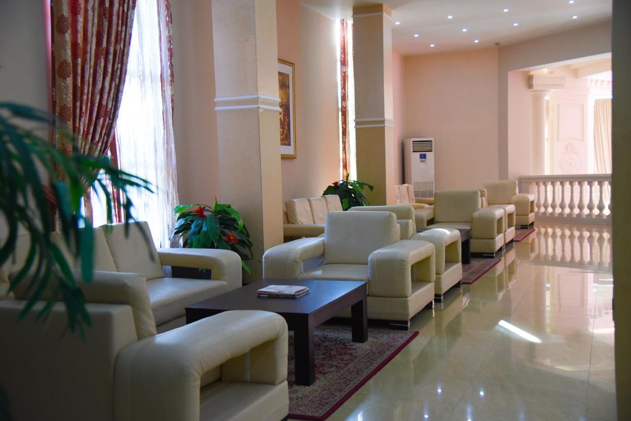 Imperial Hotel Ih เอลบาซาน ภายนอก รูปภาพ