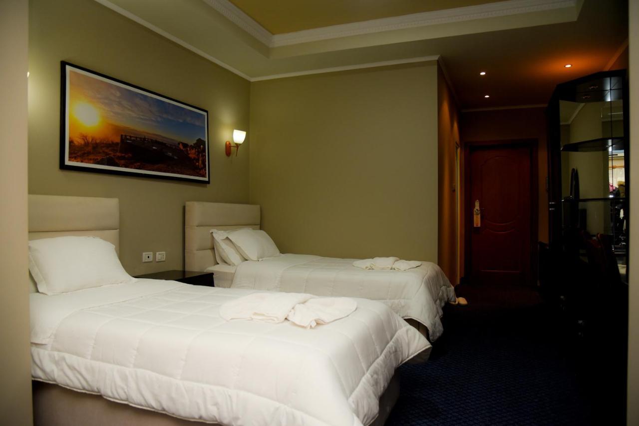 Imperial Hotel Ih เอลบาซาน ภายนอก รูปภาพ