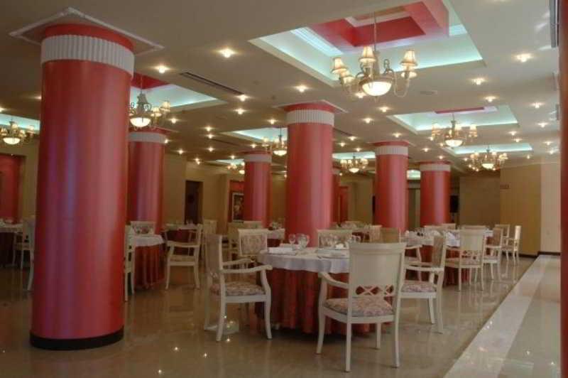 Imperial Hotel Ih เอลบาซาน ภายนอก รูปภาพ